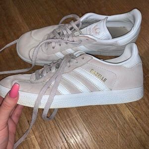 COPY - Adidas gazelle sneakers 👟